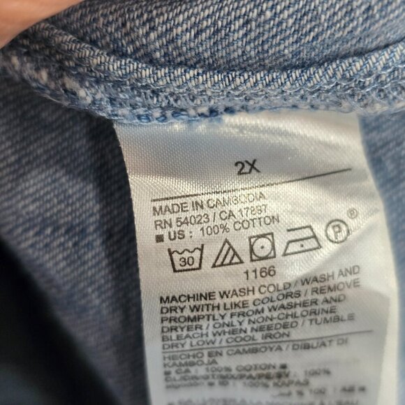 Old Navy Chambray Short Sleeve Flowy Blouse Flutter Sleeves Top - Picture 8 of 8